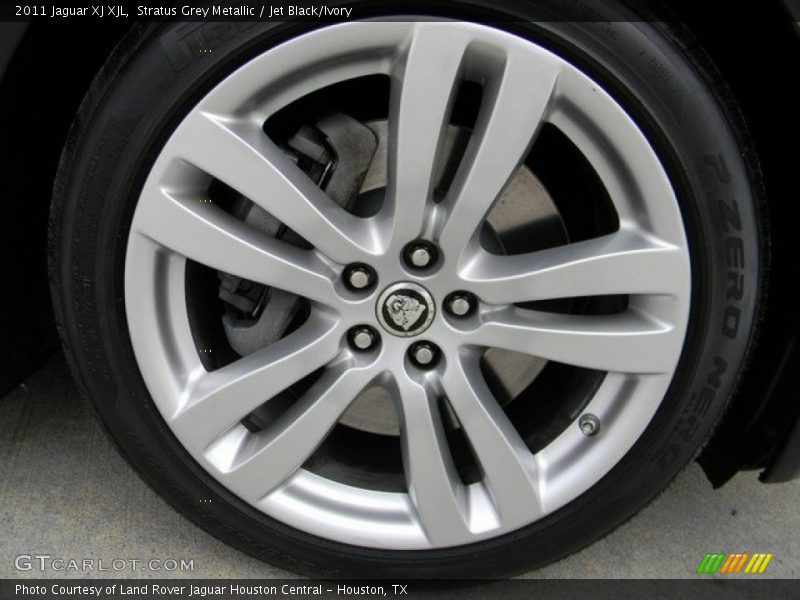 Stratus Grey Metallic / Jet Black/Ivory 2011 Jaguar XJ XJL