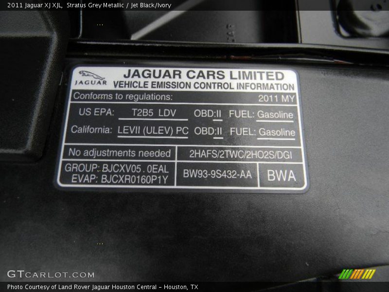 Stratus Grey Metallic / Jet Black/Ivory 2011 Jaguar XJ XJL