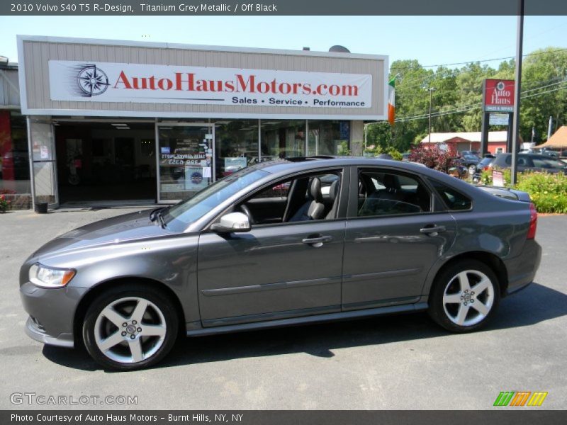 Titanium Grey Metallic / Off Black 2010 Volvo S40 T5 R-Design