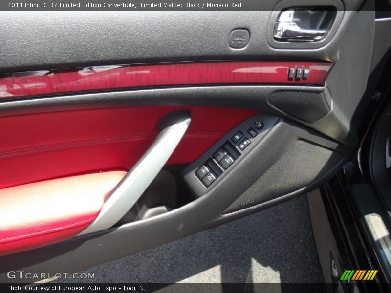 Door Panel of 2011 G 37 Limited Edition Convertible