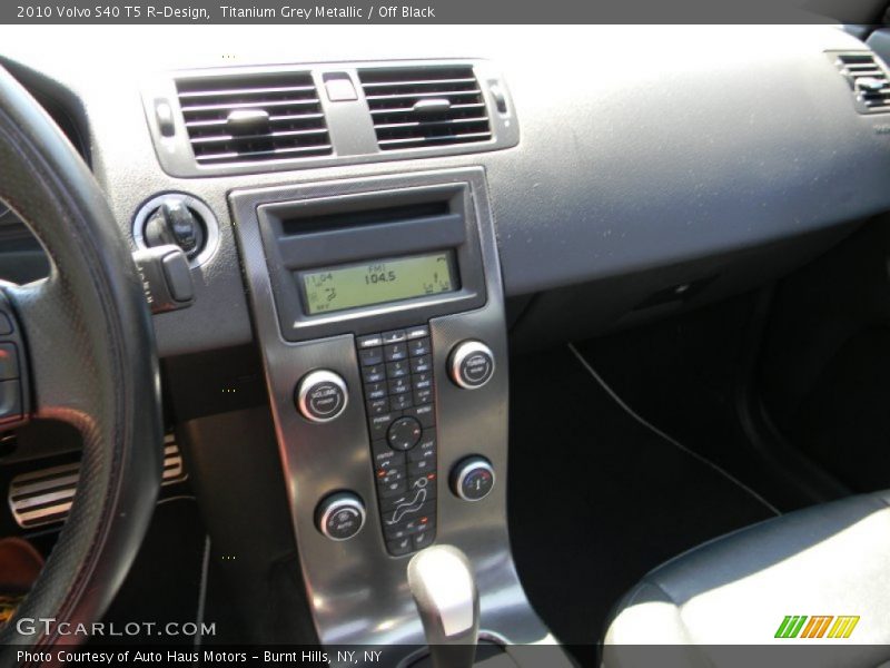 Titanium Grey Metallic / Off Black 2010 Volvo S40 T5 R-Design