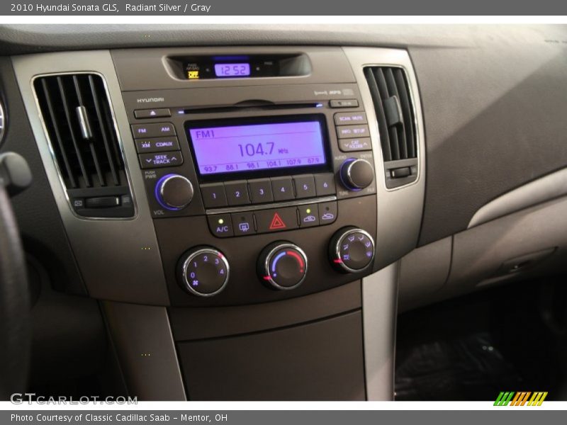 Radiant Silver / Gray 2010 Hyundai Sonata GLS