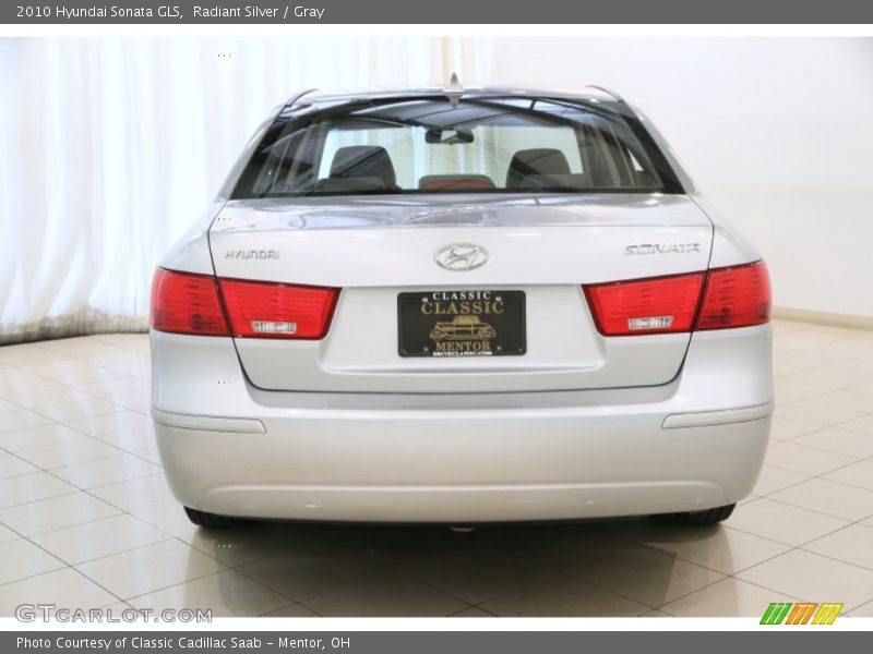 Radiant Silver / Gray 2010 Hyundai Sonata GLS