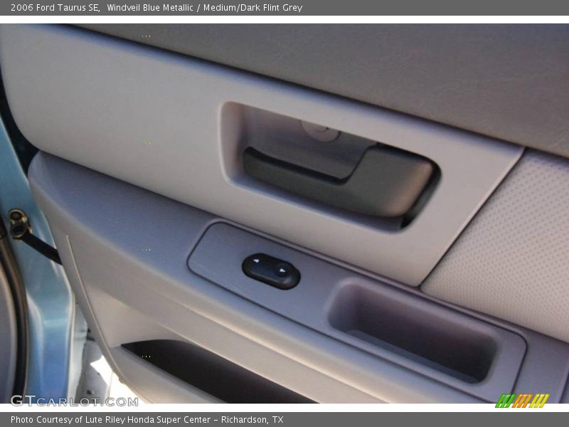 Windveil Blue Metallic / Medium/Dark Flint Grey 2006 Ford Taurus SE