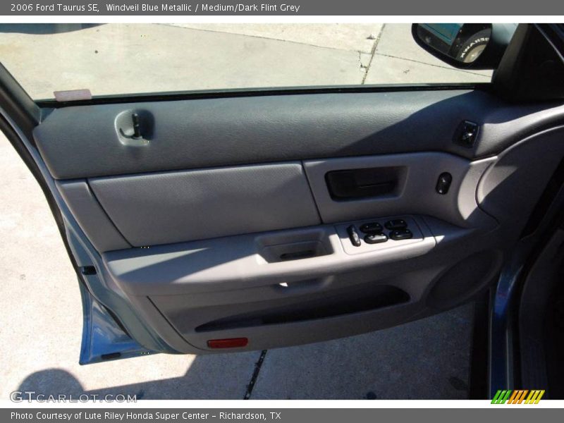 Windveil Blue Metallic / Medium/Dark Flint Grey 2006 Ford Taurus SE