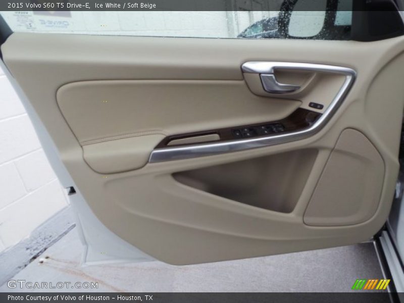 Ice White / Soft Beige 2015 Volvo S60 T5 Drive-E