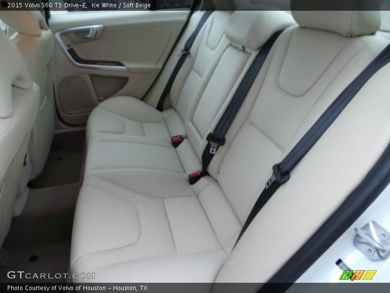 Ice White / Soft Beige 2015 Volvo S60 T5 Drive-E