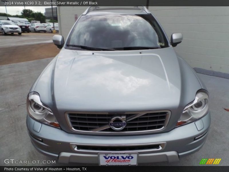 Electric Silver Metallic / Off Black 2014 Volvo XC90 3.2