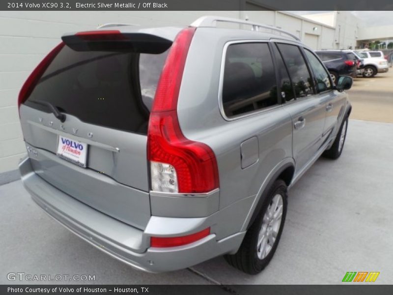 Electric Silver Metallic / Off Black 2014 Volvo XC90 3.2