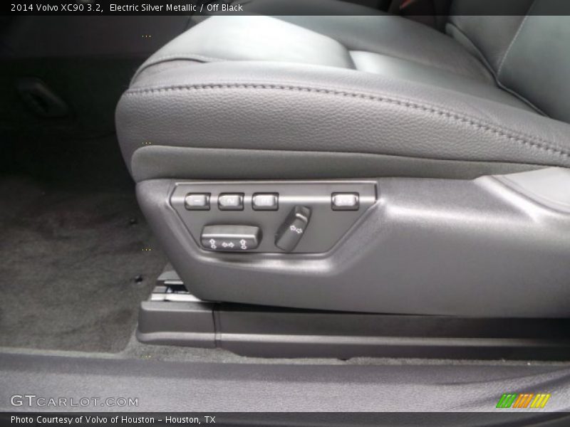 Electric Silver Metallic / Off Black 2014 Volvo XC90 3.2