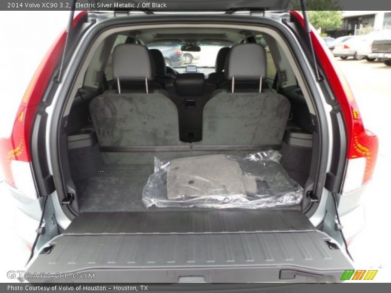 Electric Silver Metallic / Off Black 2014 Volvo XC90 3.2