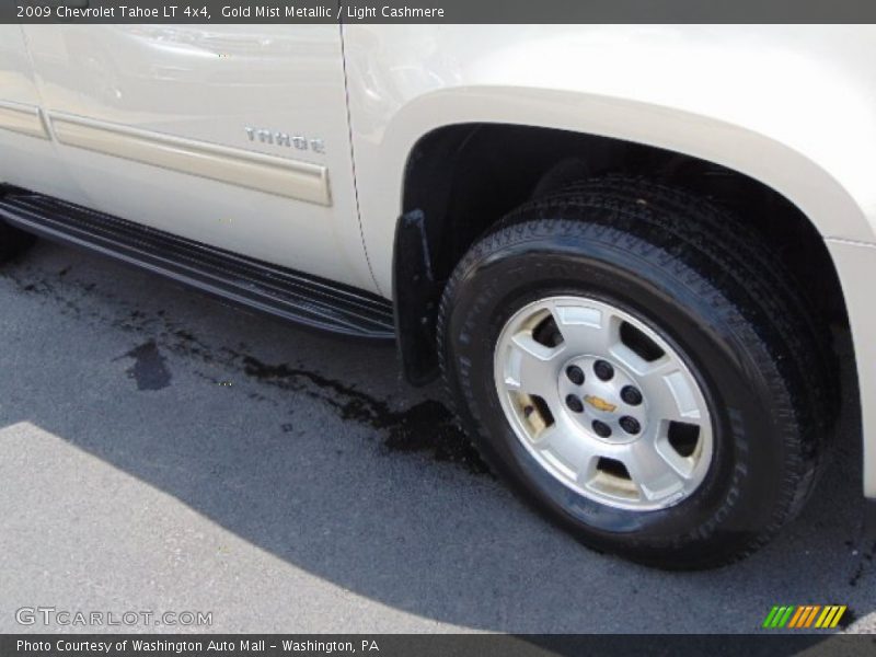 Gold Mist Metallic / Light Cashmere 2009 Chevrolet Tahoe LT 4x4