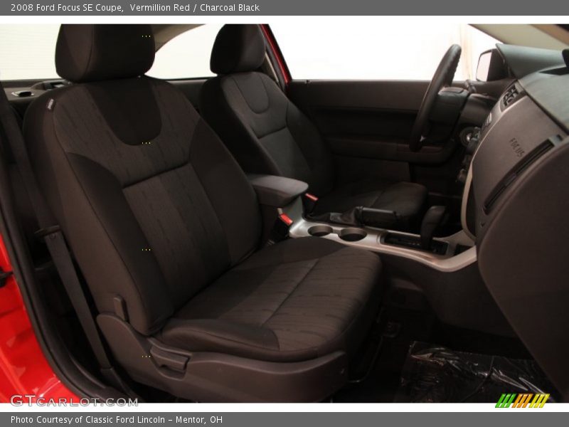Vermillion Red / Charcoal Black 2008 Ford Focus SE Coupe