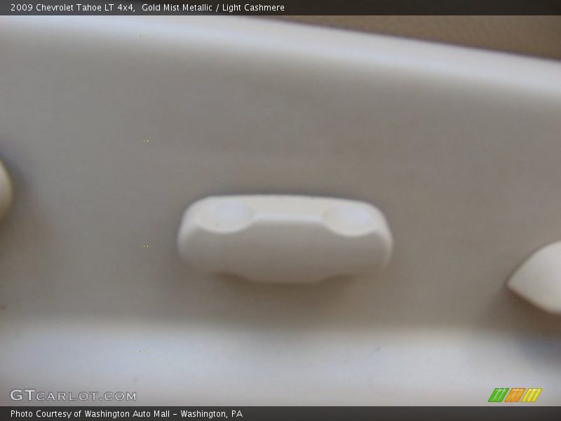 Gold Mist Metallic / Light Cashmere 2009 Chevrolet Tahoe LT 4x4