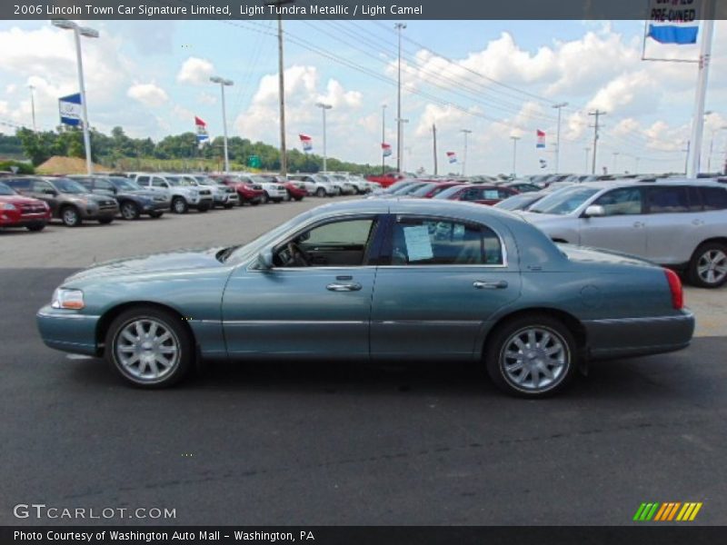  2006 Town Car Signature Limited Light Tundra Metallic