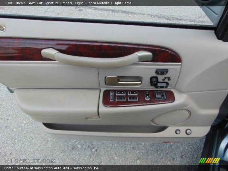 Door Panel of 2006 Town Car Signature Limited