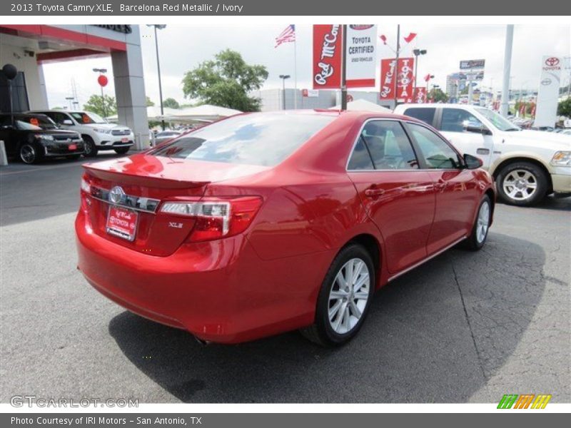 Barcelona Red Metallic / Ivory 2013 Toyota Camry XLE