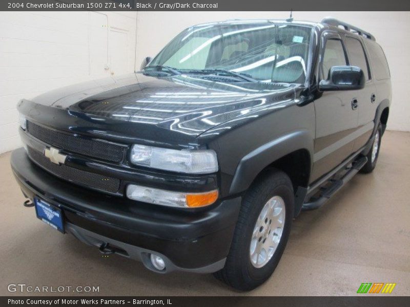 Black / Gray/Dark Charcoal 2004 Chevrolet Suburban 1500 Z71 4x4