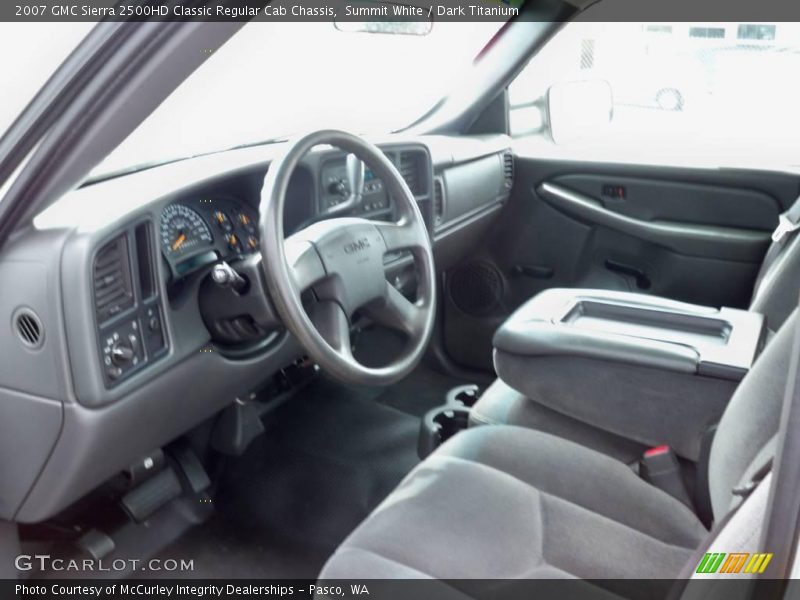 Summit White / Dark Titanium 2007 GMC Sierra 2500HD Classic Regular Cab Chassis