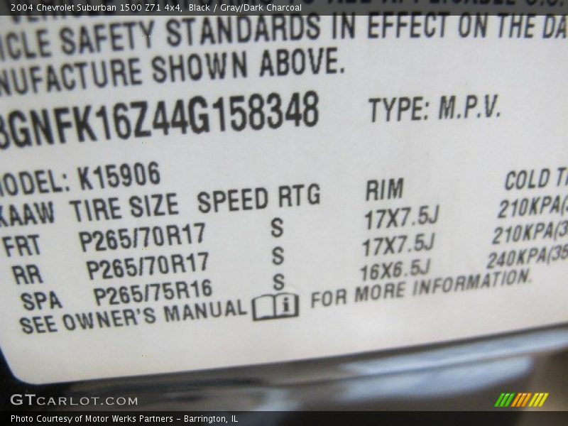 Black / Gray/Dark Charcoal 2004 Chevrolet Suburban 1500 Z71 4x4