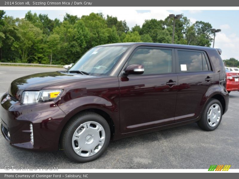 Sizzling Crimson Mica / Dark Gray 2014 Scion xB