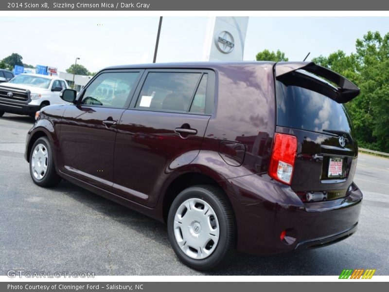 Sizzling Crimson Mica / Dark Gray 2014 Scion xB