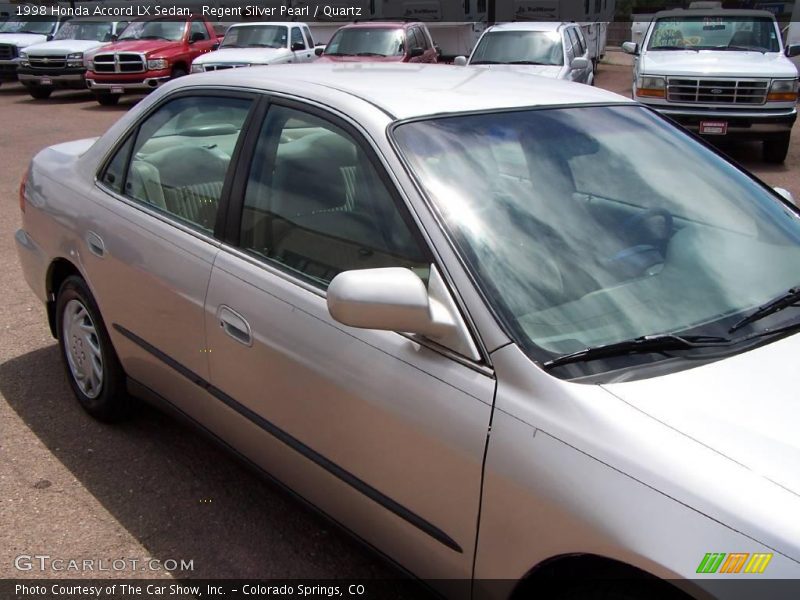 Regent Silver Pearl / Quartz 1998 Honda Accord LX Sedan