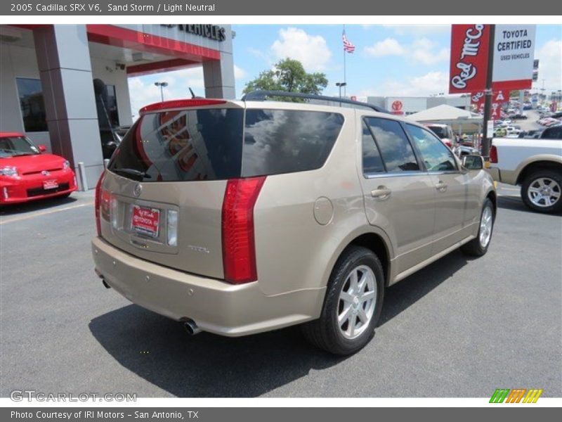 Sand Storm / Light Neutral 2005 Cadillac SRX V6