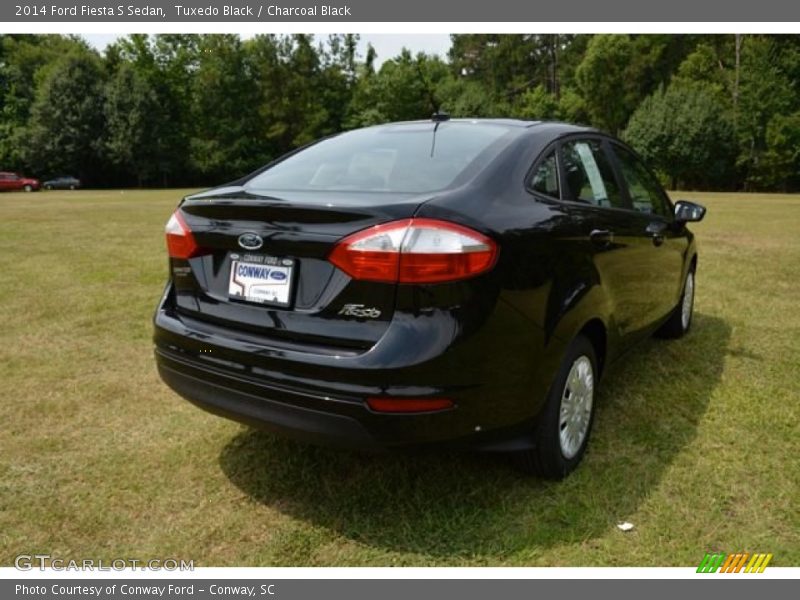Tuxedo Black / Charcoal Black 2014 Ford Fiesta S Sedan