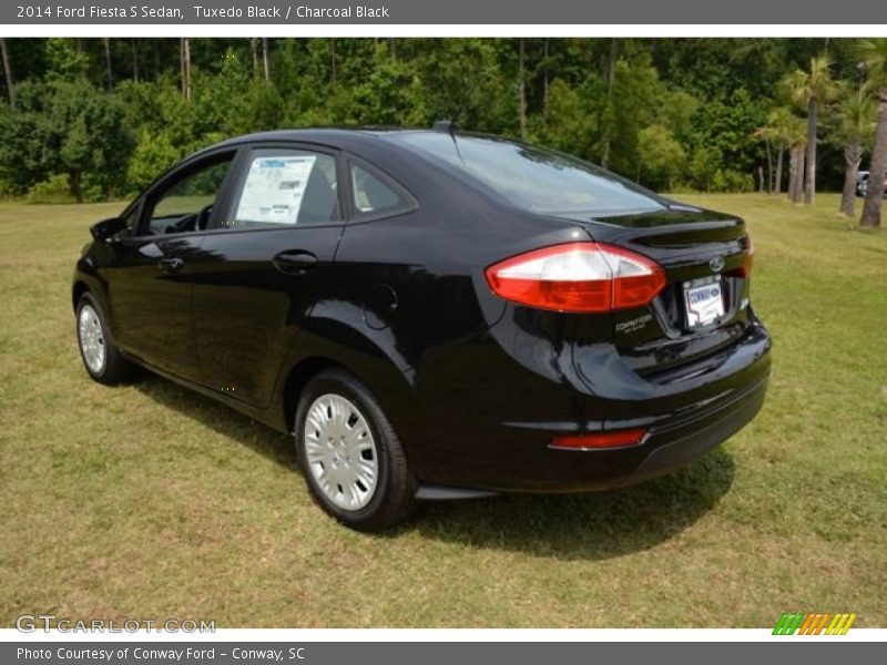 Tuxedo Black / Charcoal Black 2014 Ford Fiesta S Sedan