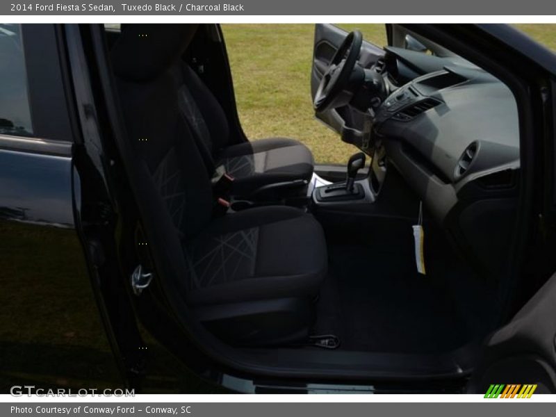 Tuxedo Black / Charcoal Black 2014 Ford Fiesta S Sedan