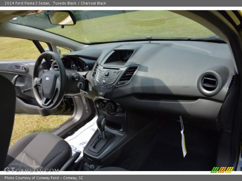Tuxedo Black / Charcoal Black 2014 Ford Fiesta S Sedan