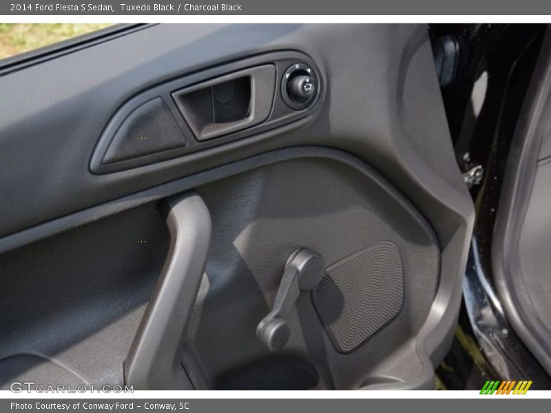 Tuxedo Black / Charcoal Black 2014 Ford Fiesta S Sedan