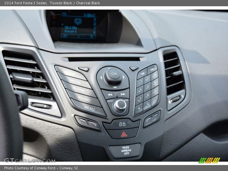 Tuxedo Black / Charcoal Black 2014 Ford Fiesta S Sedan