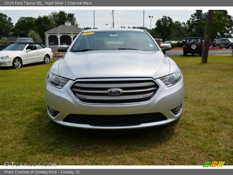 Ingot Silver / Charcoal Black 2014 Ford Taurus SEL