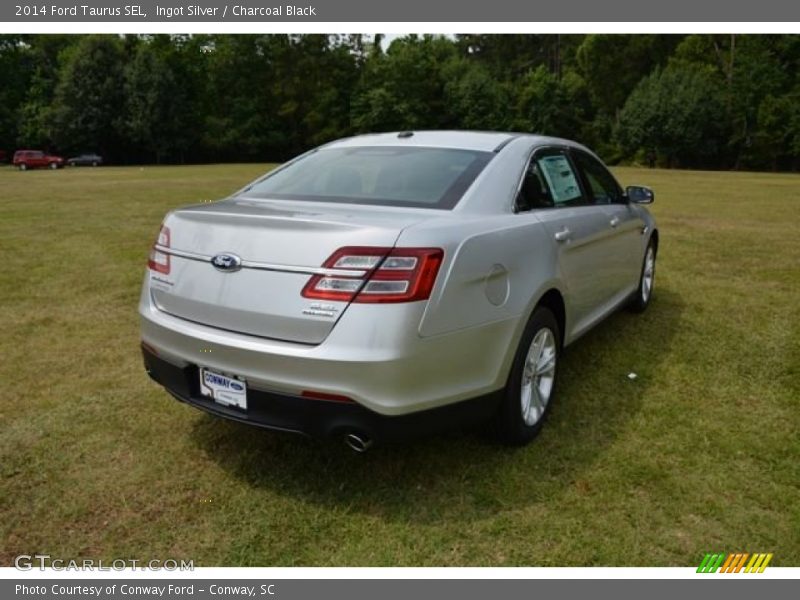 Ingot Silver / Charcoal Black 2014 Ford Taurus SEL
