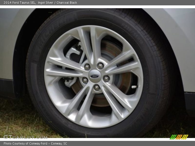 Ingot Silver / Charcoal Black 2014 Ford Taurus SEL