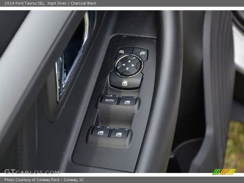 Ingot Silver / Charcoal Black 2014 Ford Taurus SEL