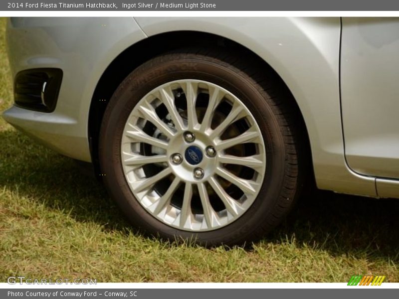 Ingot Silver / Medium Light Stone 2014 Ford Fiesta Titanium Hatchback
