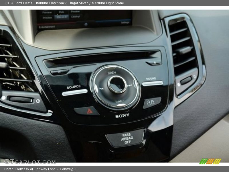 Ingot Silver / Medium Light Stone 2014 Ford Fiesta Titanium Hatchback