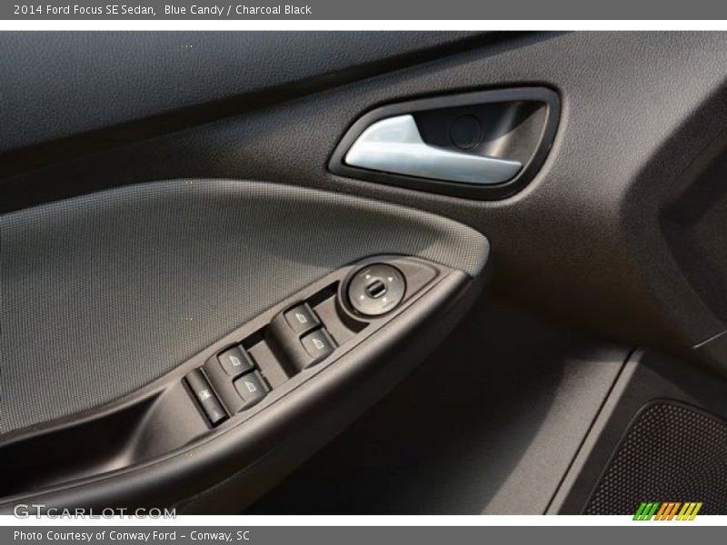 Blue Candy / Charcoal Black 2014 Ford Focus SE Sedan
