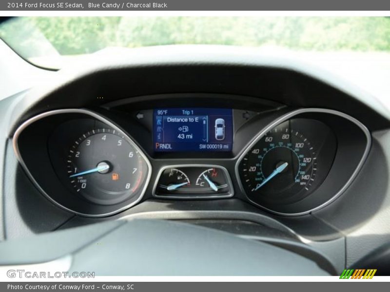 Blue Candy / Charcoal Black 2014 Ford Focus SE Sedan