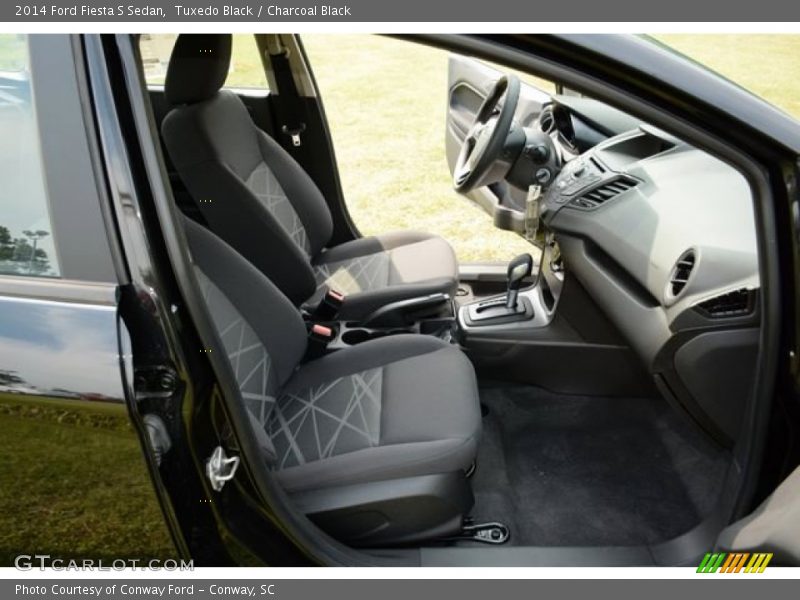 Tuxedo Black / Charcoal Black 2014 Ford Fiesta S Sedan