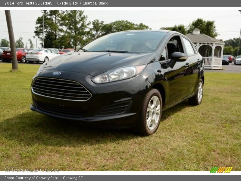 Tuxedo Black / Charcoal Black 2014 Ford Fiesta SE Sedan