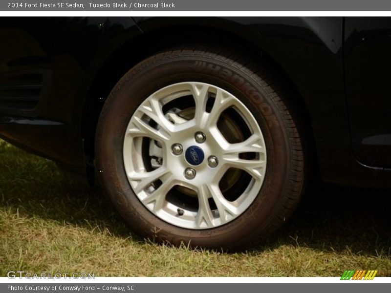Tuxedo Black / Charcoal Black 2014 Ford Fiesta SE Sedan