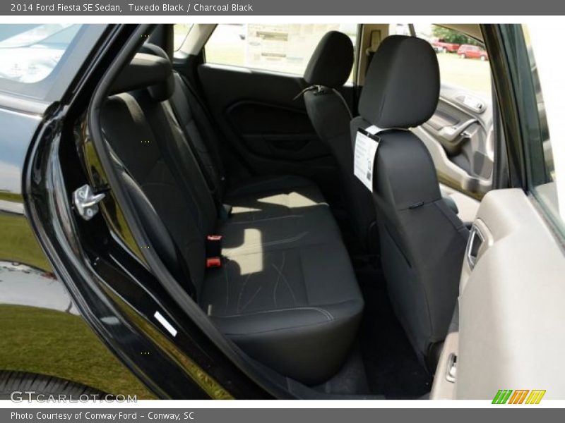 Tuxedo Black / Charcoal Black 2014 Ford Fiesta SE Sedan
