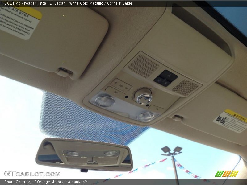 White Gold Metallic / Cornsilk Beige 2011 Volkswagen Jetta TDI Sedan