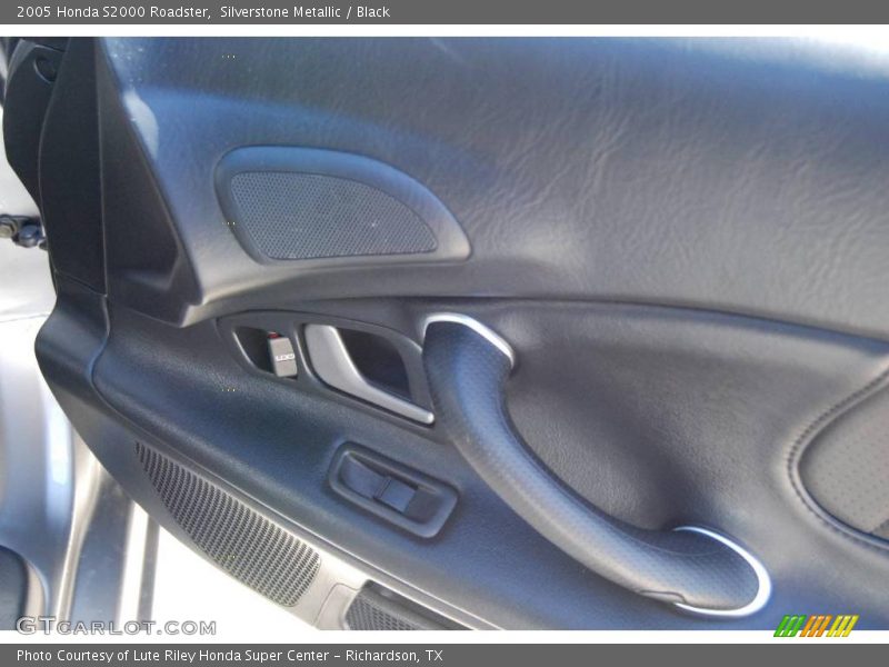 Silverstone Metallic / Black 2005 Honda S2000 Roadster