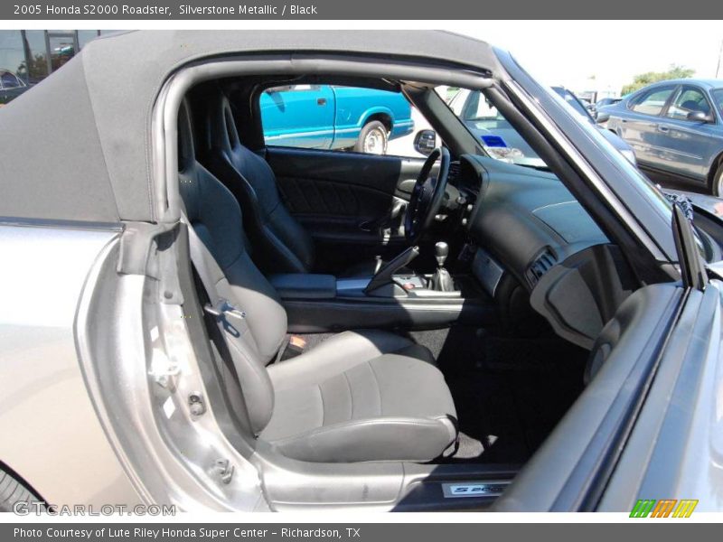 Silverstone Metallic / Black 2005 Honda S2000 Roadster