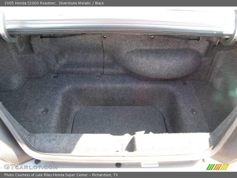 Silverstone Metallic / Black 2005 Honda S2000 Roadster